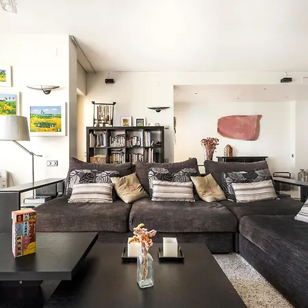Villa 3 Bedroom With Shared Pool And Amazing Sea Views Sitges