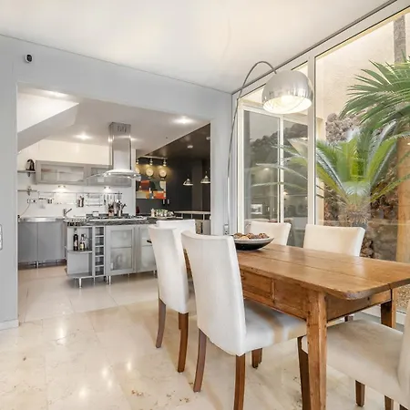 3 Bedroom With Shared Pool And Amazing Sea Views Villa
