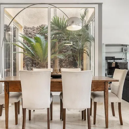 3 Bedroom With Shared Pool And Amazing Sea Views Sitges