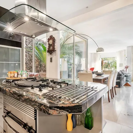 Villa 3 Bedroom With Shared Pool And Amazing Sea Views