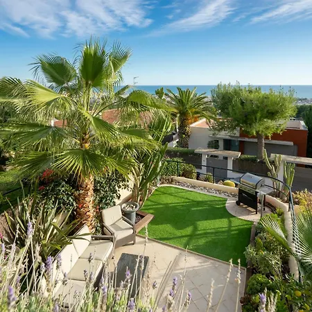 3 Bedroom With Shared Pool And Amazing Sea Views * Sitges
